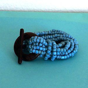 Women's Hand-Beaded Glass Turquoise Toggle Bracelet